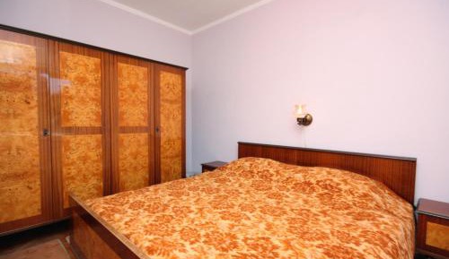 Two-Bedroom Apartment with Terrace and Sea View