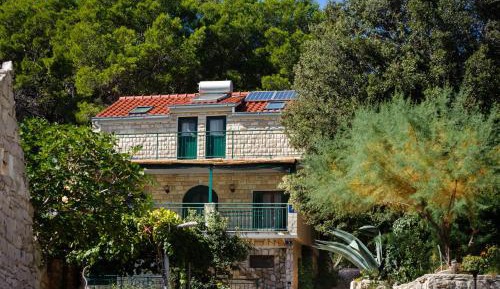 Three-Bedroom Vacation Home 