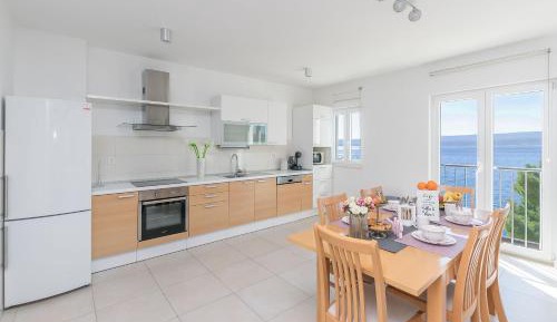 Two-Bedroom Apartment with Balcony