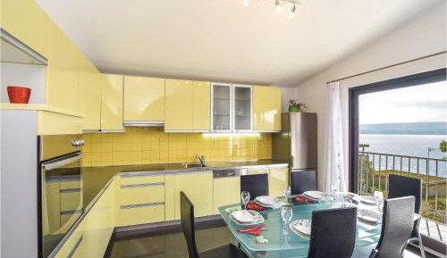 Eight-Bedroom Holiday Home