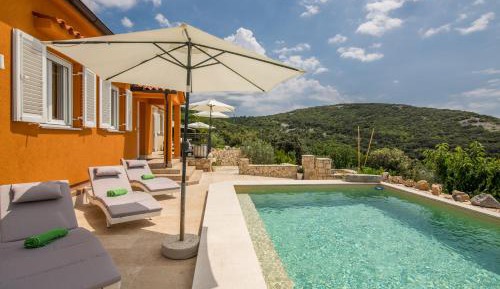 Villa with Sea View