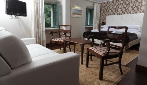 Junior Suite with Garden View