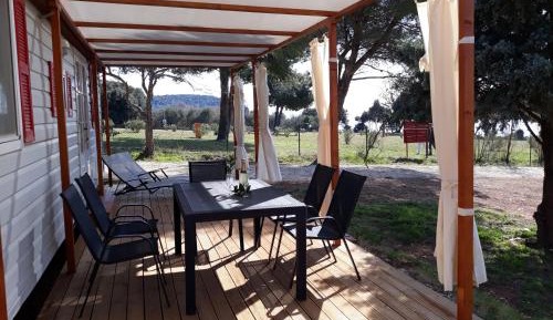 Two Bedroom Mobile Home with Sea View