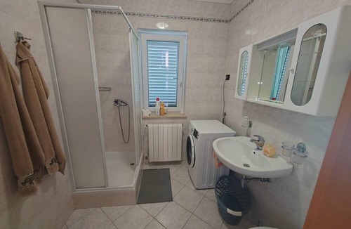 Veprinac Apartment | One bedroom apartment with terrace and sea view Veprinac, Opatija (A-22254-a)
