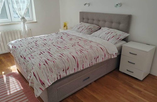 Veprinac Apartment | Three bedroom apartment with balcony and sea view Veprinac, Opatija (A-22254-b)