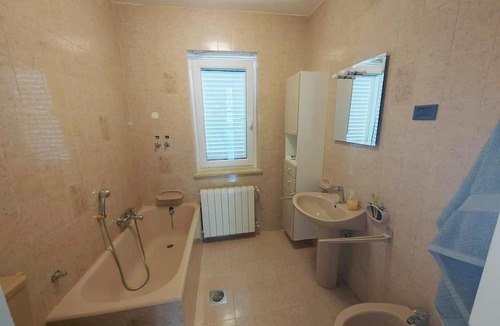 Veprinac Apartment | Three bedroom apartment with balcony and sea view Veprinac, Opatija (A-22254-b)
