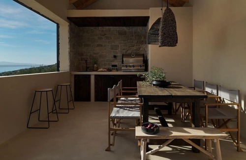 Medici Villa | Cozy Villa Salt & Stone with a pool