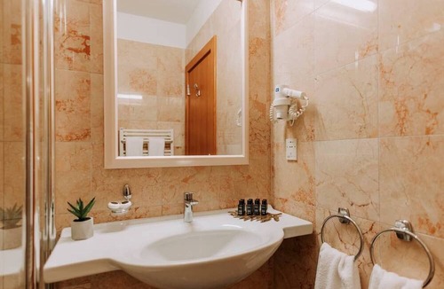 Cove Murtar Hotel | Hotel APOKSIOMEN