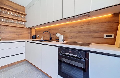 Splitska Villa | Beautiful private villa for 6 guests with private pool, A/C, WIFI, TV and terrace
