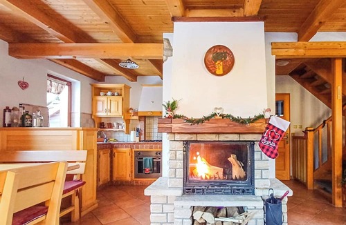 Benkovac Fuzinski House | Beautiful private villa for 5 people with WIFI, hot tub, A/C, TV, terrace and pets allowed
