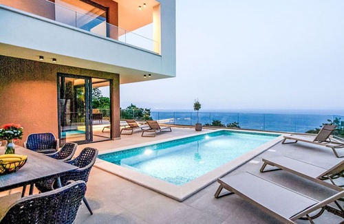 Medveja Villa | Wonderful private villa for 8 guests with private pool, A/C, WIFI, TV and terrace