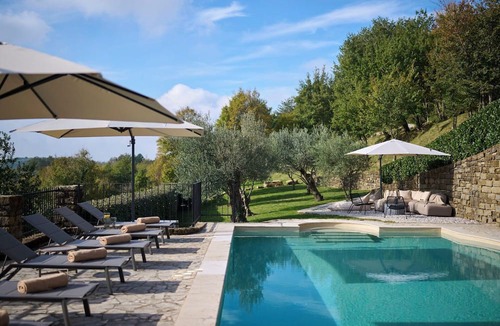 Sterna Villa | Private Villa with hot tub, WIFI, private pool, A/C, TV, terrace, pets allowed, panoramic view