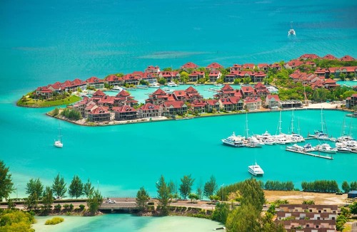 Pirovac Boat Rental | Sibenik Sun-soaked Sailing: A Luxurious Croatian Voyage