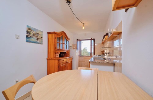 Martinscica Apartment | Apartment 2440/244325 (Kvarner - Martinšćica), 200m from the beach