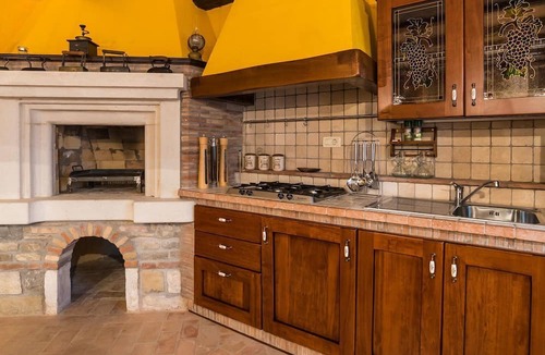 Buje Villa | Villa Zimzelen - Four Bedroom Villa, Sleeps 10