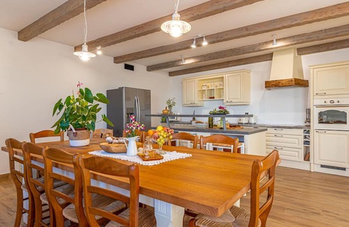 Bribir Villa | Beautiful private villa for 20 people with WIFI, hot tub, A/C, private pool, TV and terrace