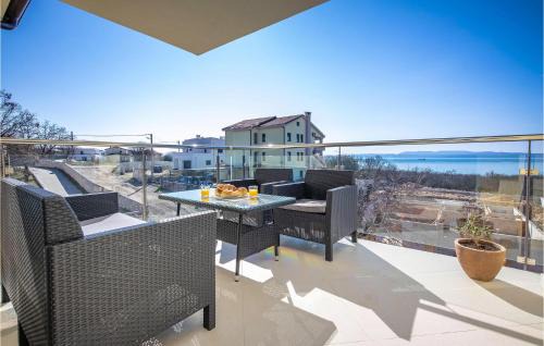 Zurkovo Apartment | Amazing Apartment In Kostrena With Swimming Pool