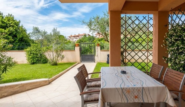 Apartment Oliva by Villas Guide