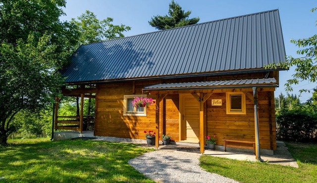 Wonderful private villa for 4 people with WIFI, A/C, TV, terrace and pets allowed