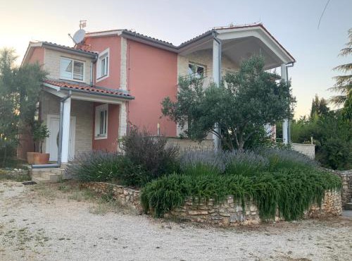 Villa Majmajola